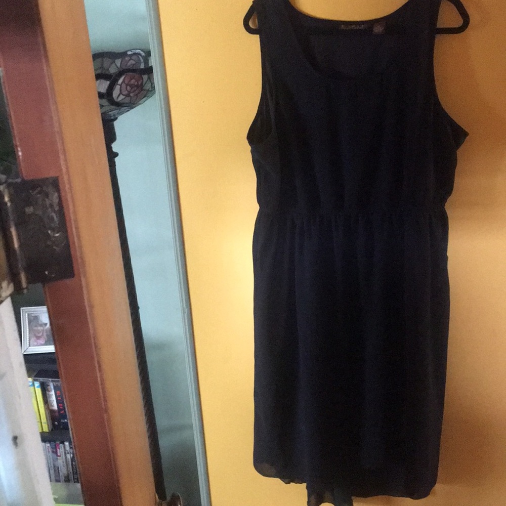Beautiful black dress!